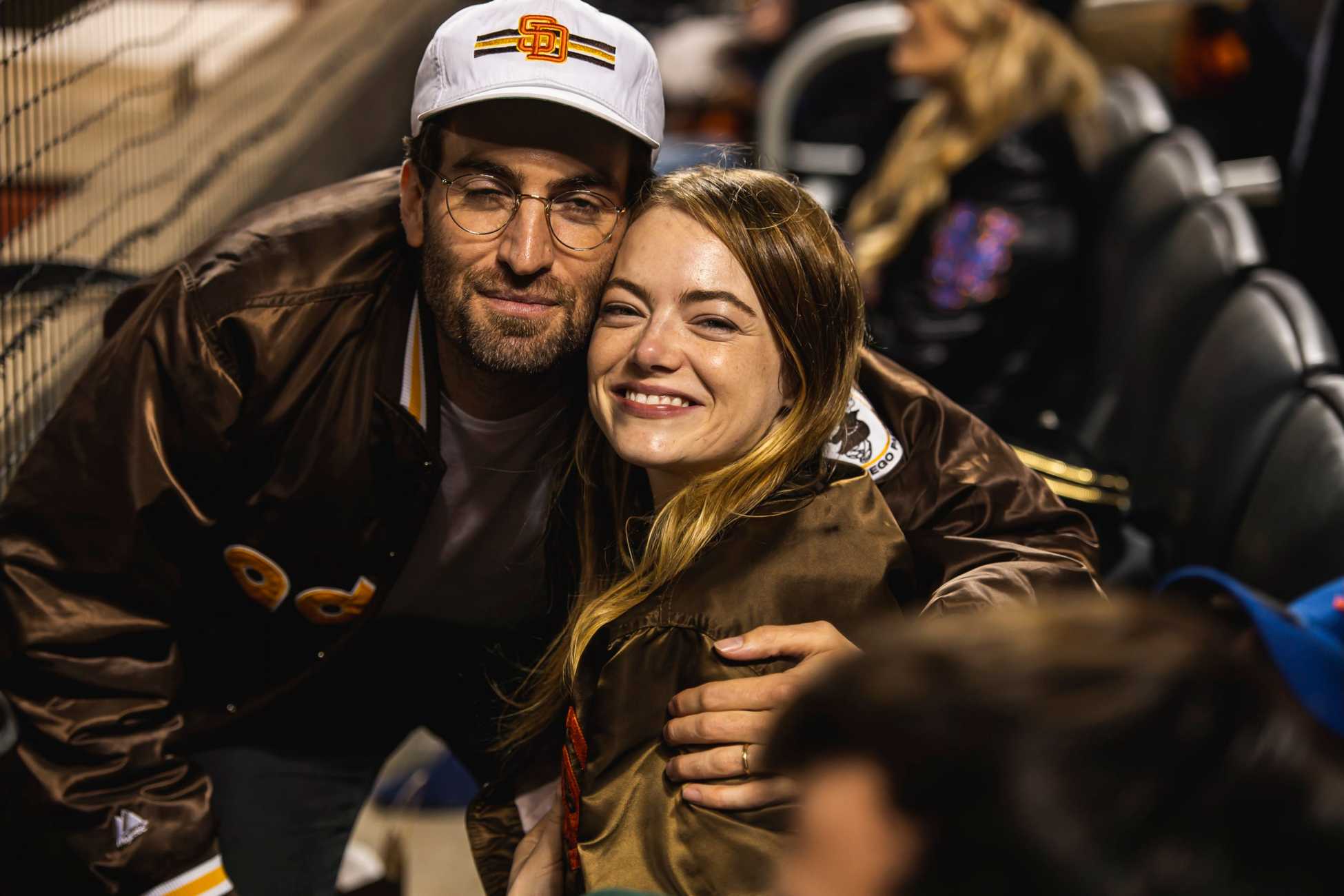 Emma Stone flaunts her love for the Padres and gets booed at Citi Field