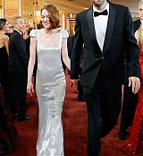 Emma_Stone_-_98th_Oscars_at_Dolby_Theatre2C_Hollywood_CA_-_March_152C_2026_03.jpg