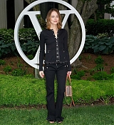 Emma_Stone_-_Louis_Vuitton_2027_Cruise_Collection_Show2C_New_York_City_-_May_202C_20264.jpg