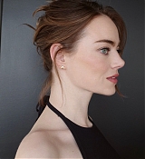 Emma_Stone_-_Petra_Flannery_Photoshoot_-_May_20262.jpg