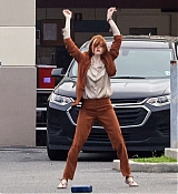 Emma_Stone_-_filming_AND_in_New_Orleans2C_Louisiana__1214202204.jpg