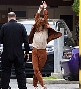 Emma_Stone_-_filming_AND_in_New_Orleans2C_Louisiana__1214202206.jpg