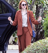 Emma_Stone_-_filming_AND_in_New_Orleans2C_Louisiana__1214202210.jpg