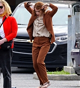 Emma_Stone_-_filming_AND_in_New_Orleans2C_Louisiana__1214202214.jpg